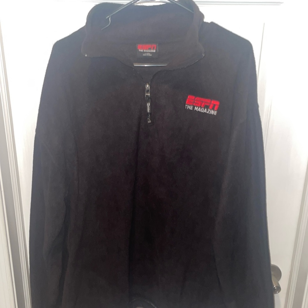 Nice ESPN pullover